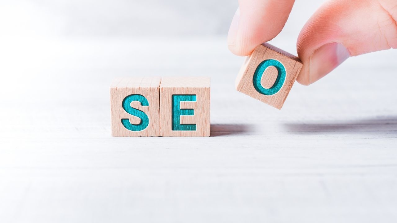 Qu&rsquo;est-ce que la cannibalisation SEO et comment l&rsquo;éviter?